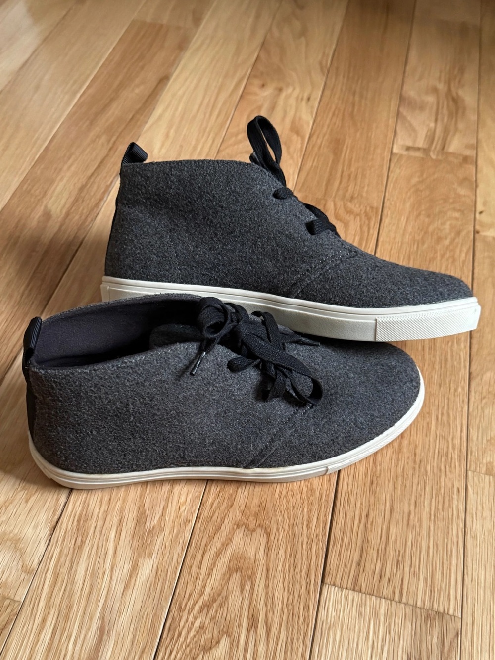 Ladies Steve Madden Charcoal Gray Boots – Casual Lace-Up booties.